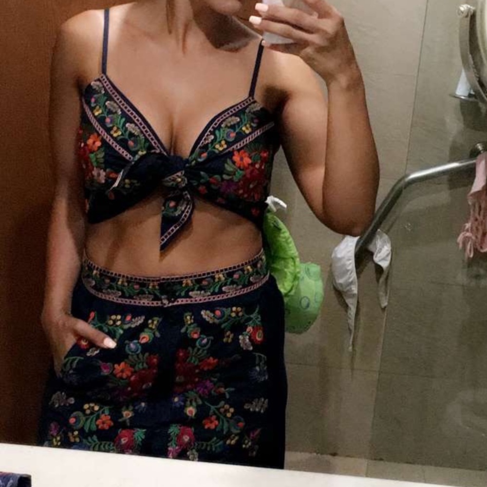 Two piece skirt set
